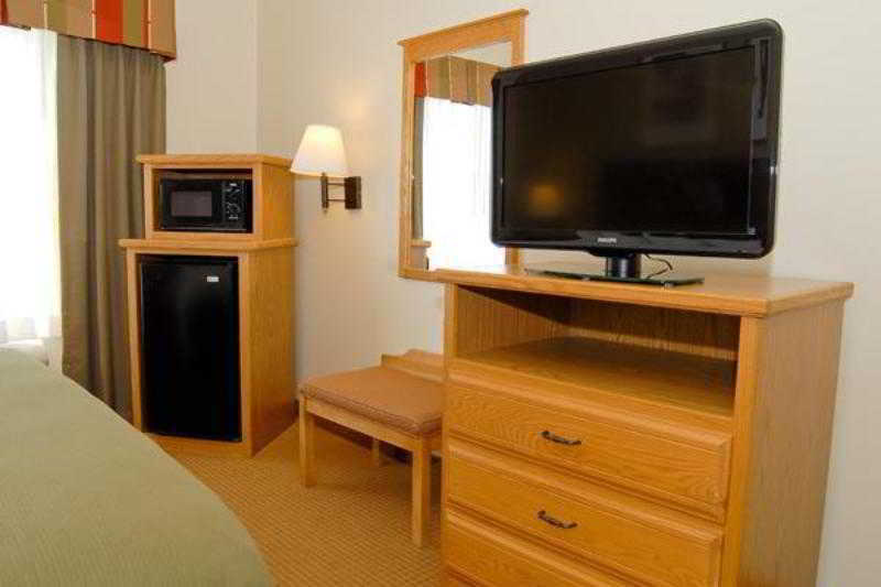 Best Western Wapakoneta Inn Bilik gambar